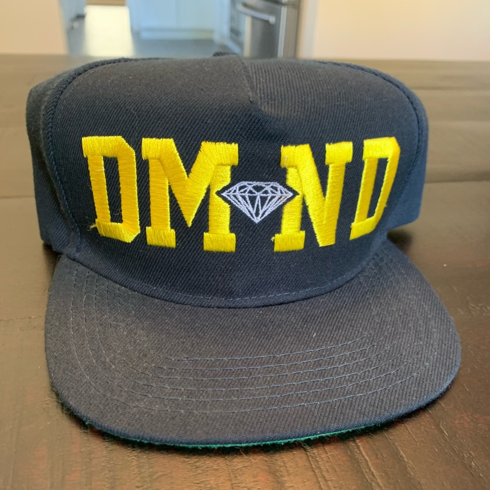 Diamond supply co. Snap back flat-bill hat